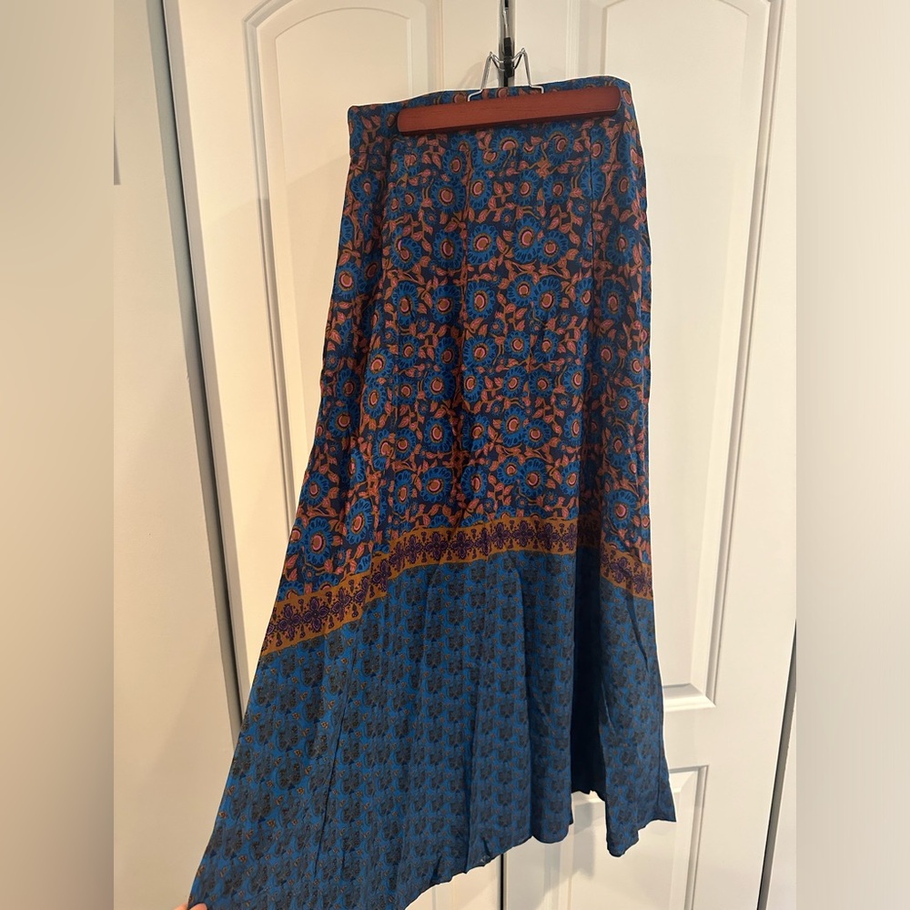Natural life skirt